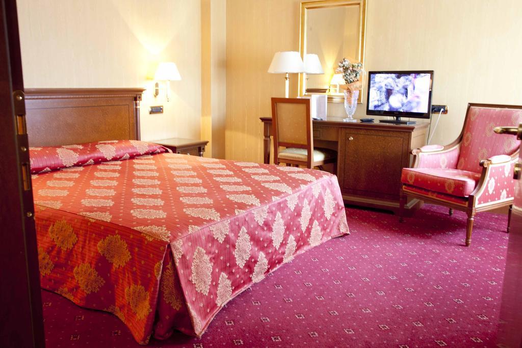 Hotel Jolly Castrovillari Zewnętrze zdjęcie